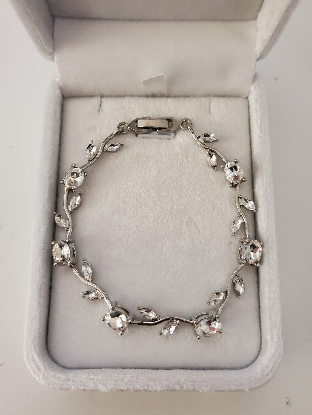Silver White Stone Vine Bracelet